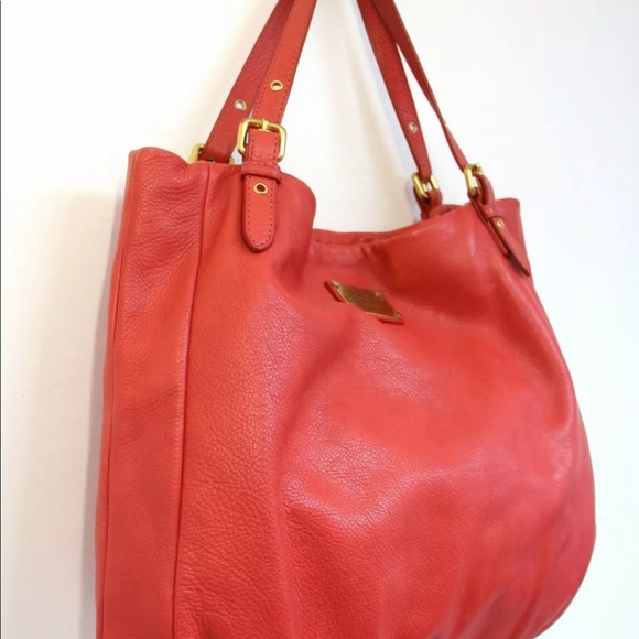 MARC BY MARC JACOBS BRIGHT RED TOTE LARGE - Picture 2 of 7